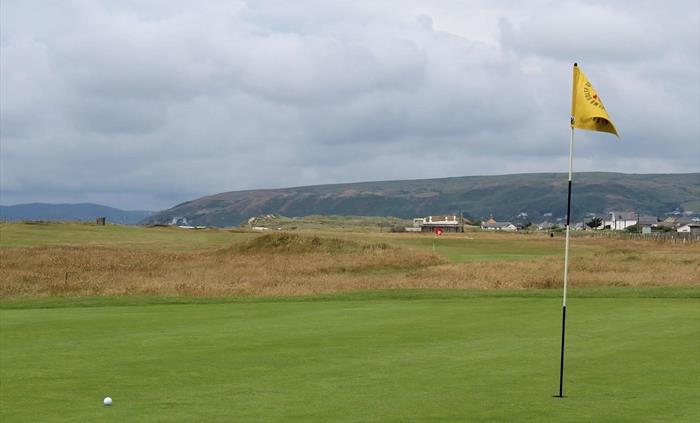 Borth & Ynyslas Golf Club